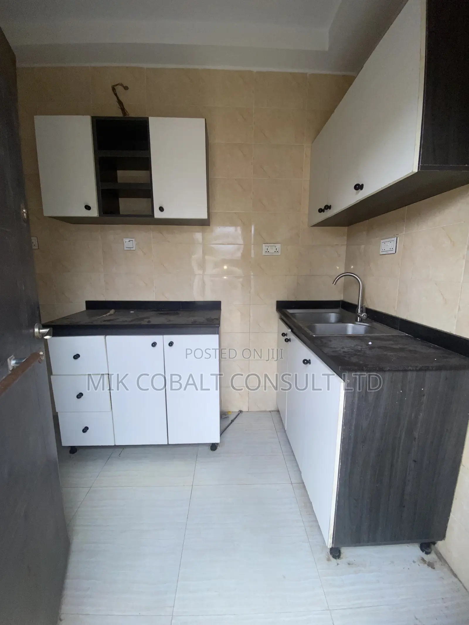 2bdrm Block of Flats in Hillside Estate, Gwarinpa for rent in Gwarinpa