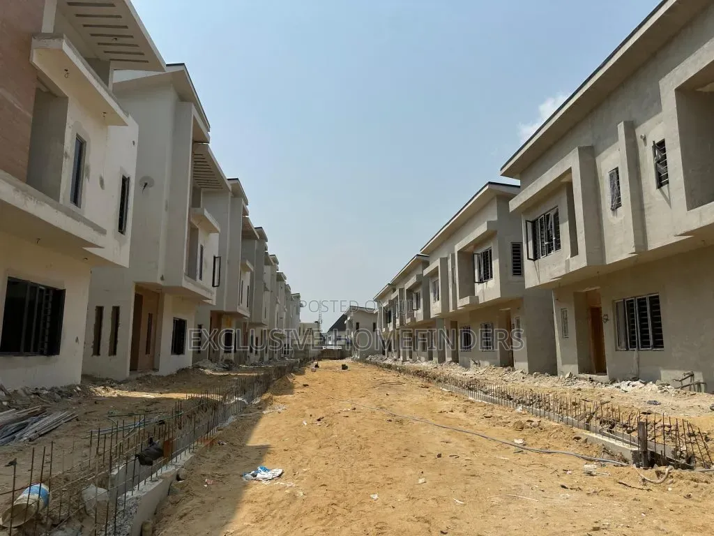 3bdrm Duplex in Ambiance Iii, Peninsula Estate for sale in Peninsula Estate
