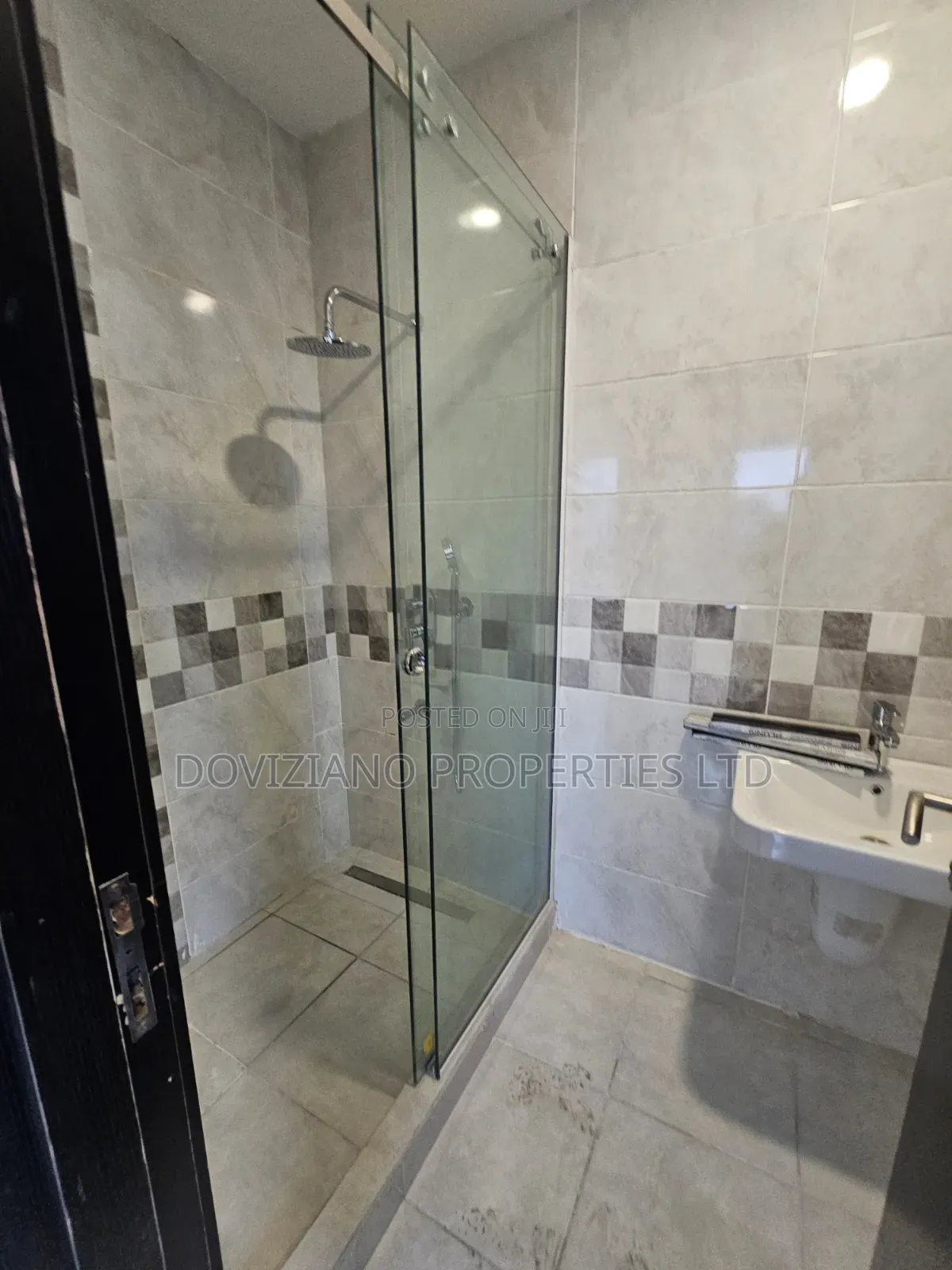 3bdrm Apartment in Ikeja GRA for rent in Ikeja GRA