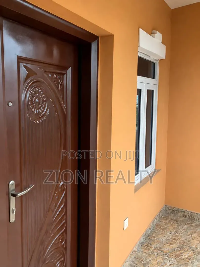2bdrm Apartment in Blue House Area, Awoyaya for rent in Awoyaya