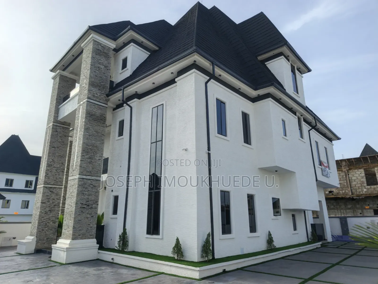 5bdrm Duplex in Faplins Estate, Dakwo District for sale in Dakwo District