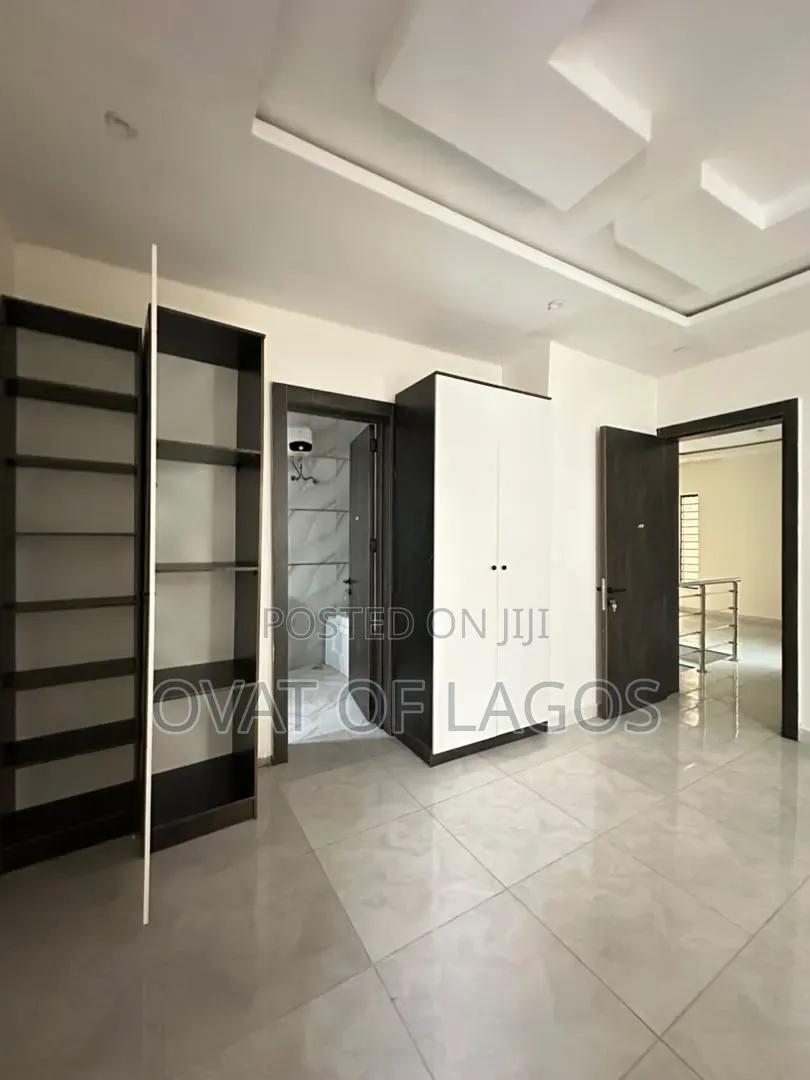 4bdrm Duplex in Lekki Phase 1 for sale in Lekki Phase 1