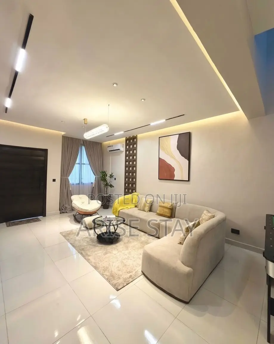 2-Bedroom With City View Snooker | Lekki Phase 1 in Lekki Phase 1