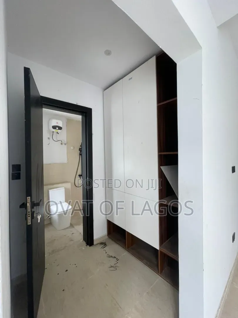 3bdrm Maisonette in Lekki Phase 1 for sale in Lekki Phase 1