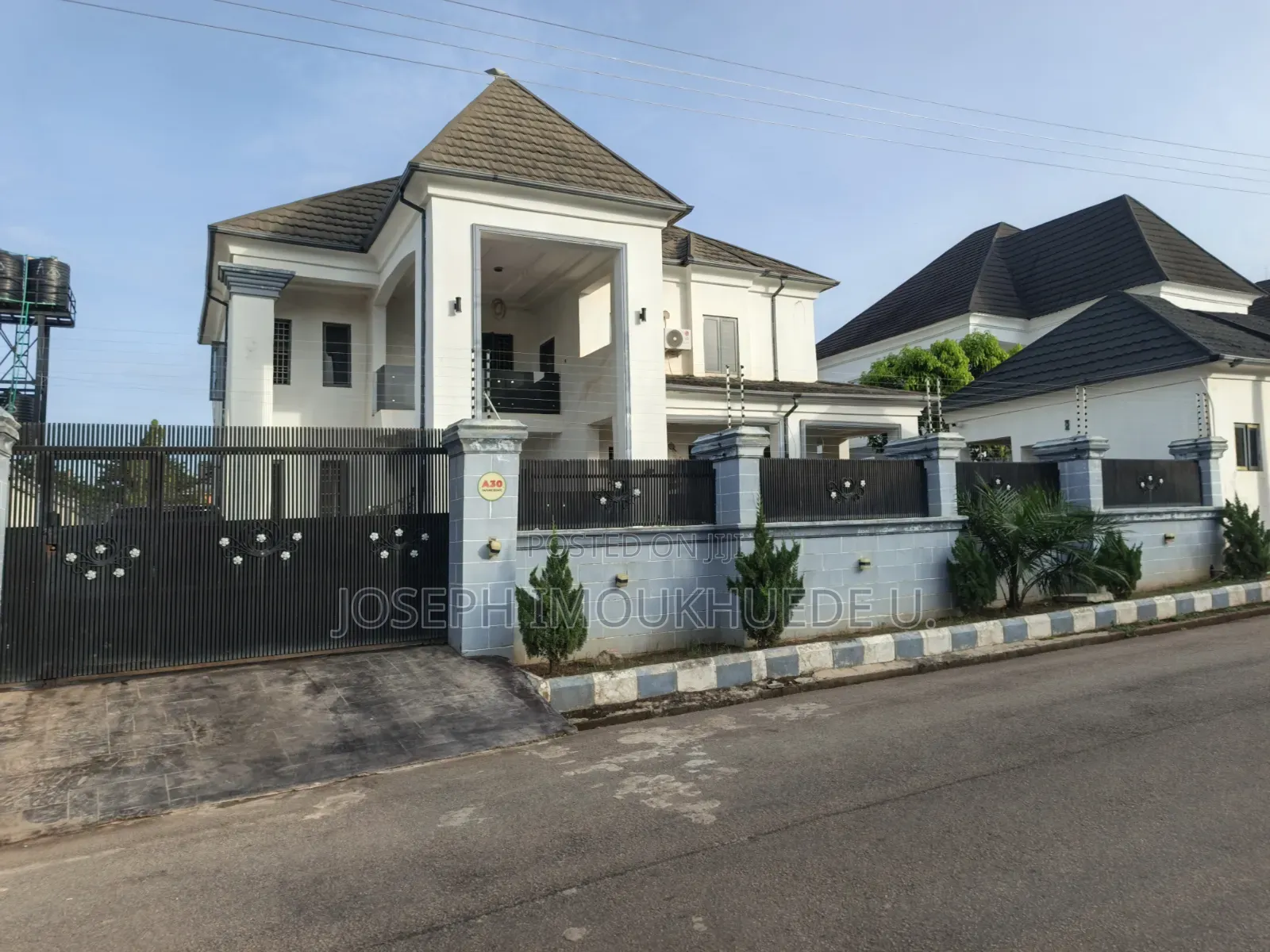 5bdrm Duplex in Faplins Estate, Dakwo District for sale in Dakwo District