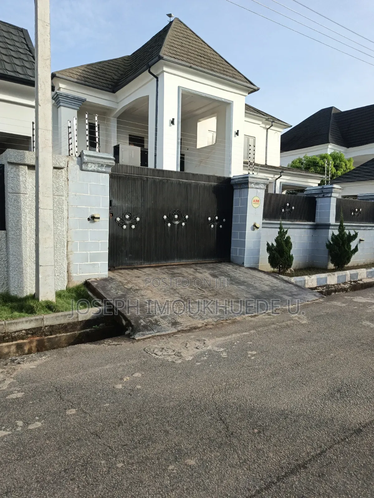 5bdrm Duplex in Faplins Estate, Dakwo District for sale in Dakwo District