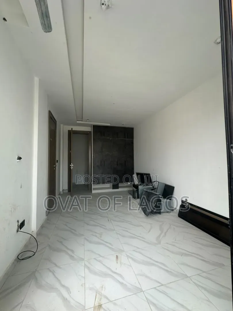 2bdrm Apartment in Ikate for sale in Ikate