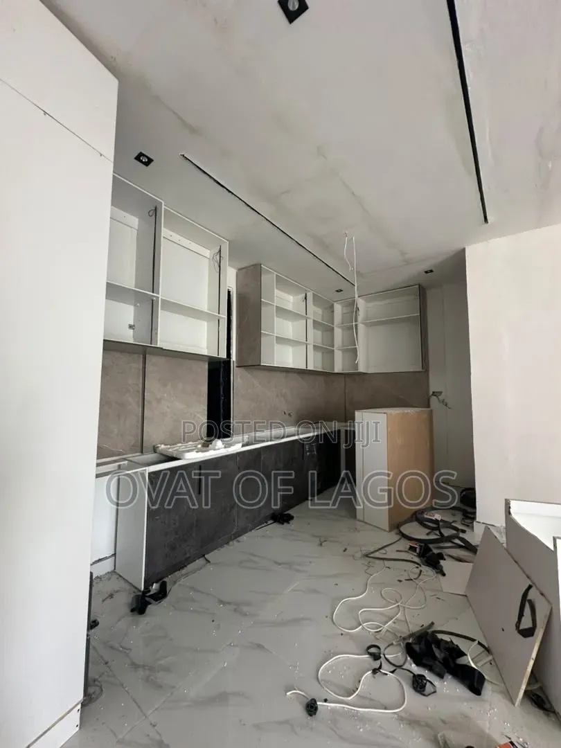 2bdrm Apartment in Ikate for sale in Ikate