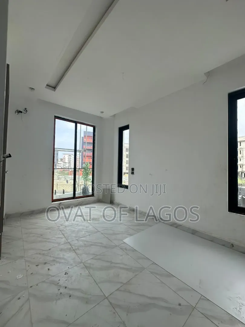 2bdrm Apartment in Ikate for sale in Ikate