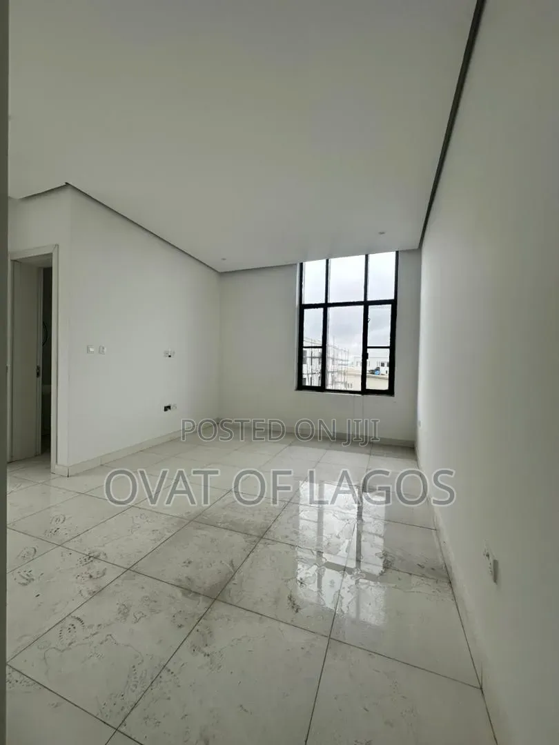 4bdrm Duplex in Ikate for sale in Ikate