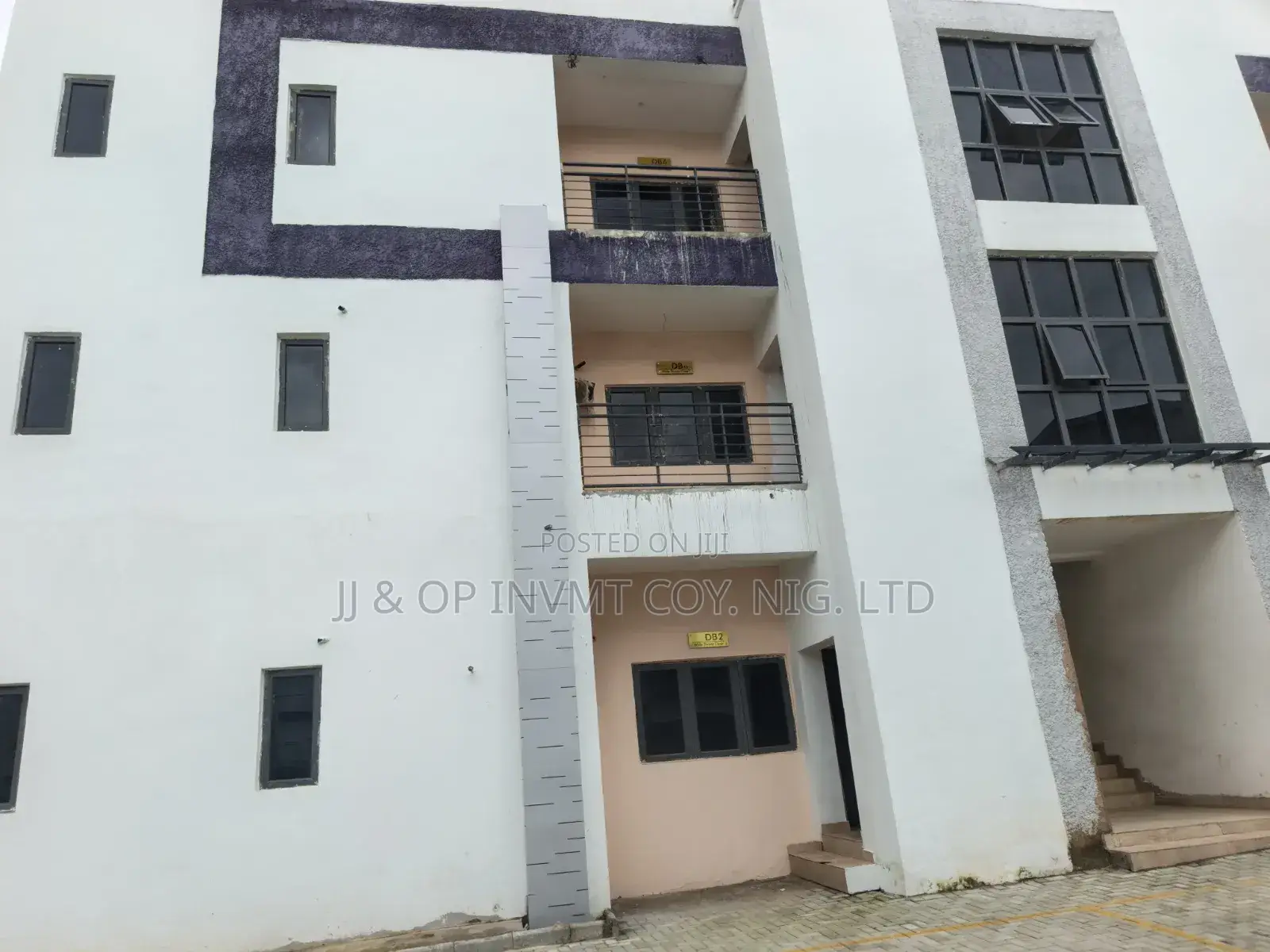3bdrm Block of Flats in Dme, Zone B for sale in Zone B