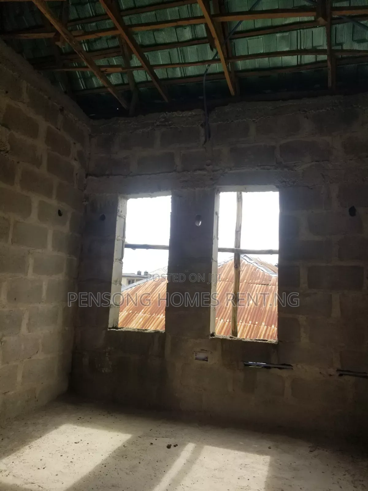 4bdrm Duplex in Makogi, Obafemi-Owode for sale in Obafemi-Owode