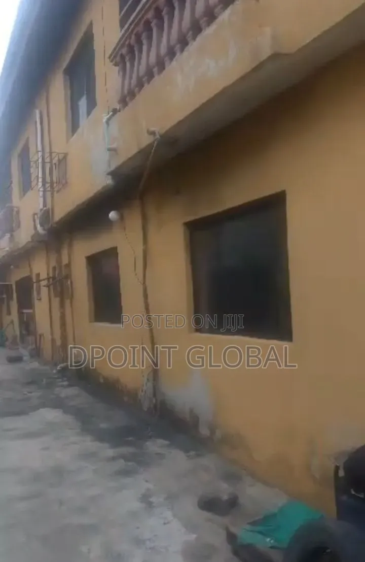 18bdrm Block of Flats in Not Estate, Shasha for sale in Shasha