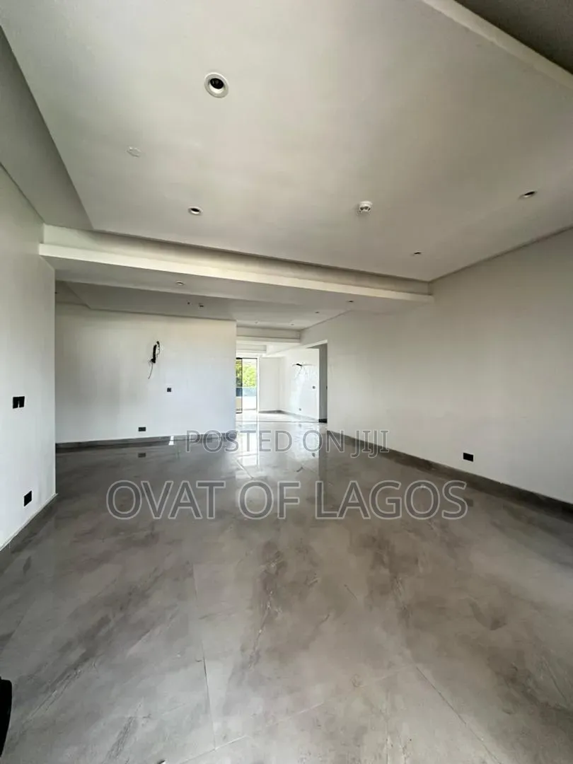 3bdrm Apartment in Old Ikoyi for sale in Old Ikoyi