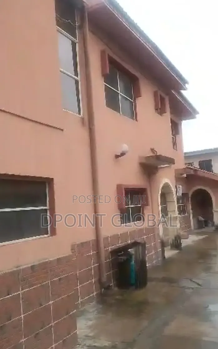 6bdrm Duplex in Not Estate, Akowonjo for sale in Akowonjo