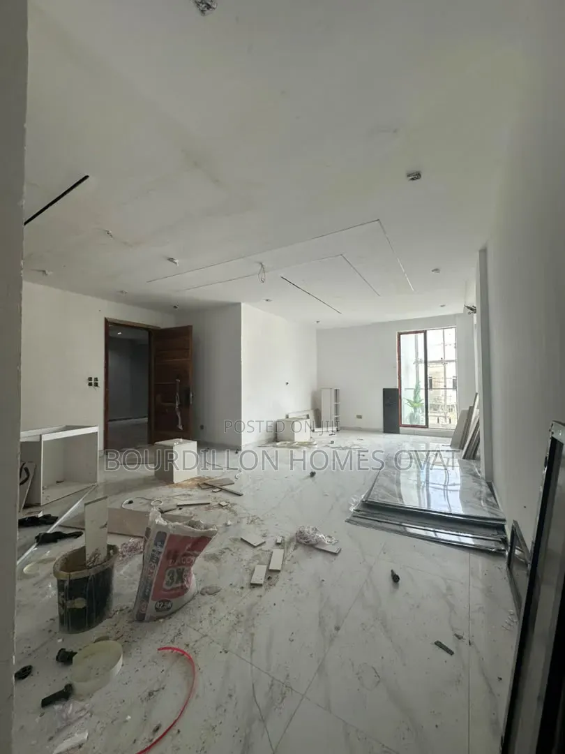 2bdrm Apartment in Ikate Lekki Lagos for sale in Ikate