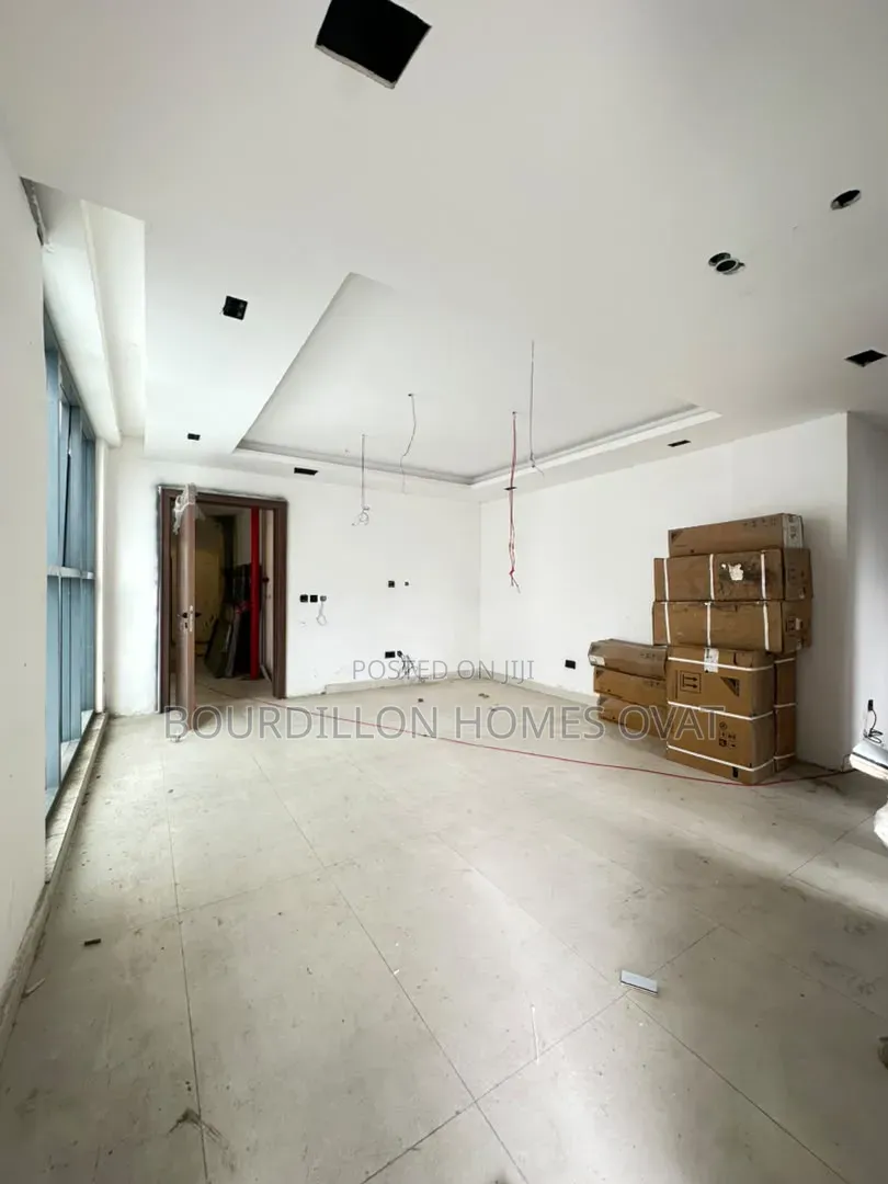 2bdrm Apartment in Victoria Island for sale in Victoria Island Extension