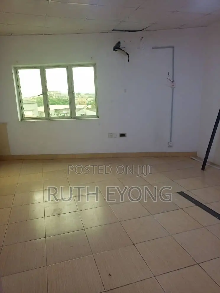 Office Space in Igbo-efon