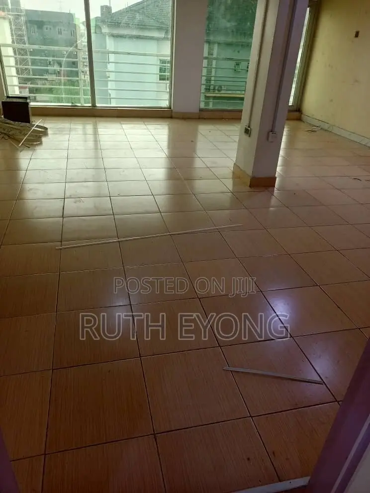 Office Space in Igbo-efon