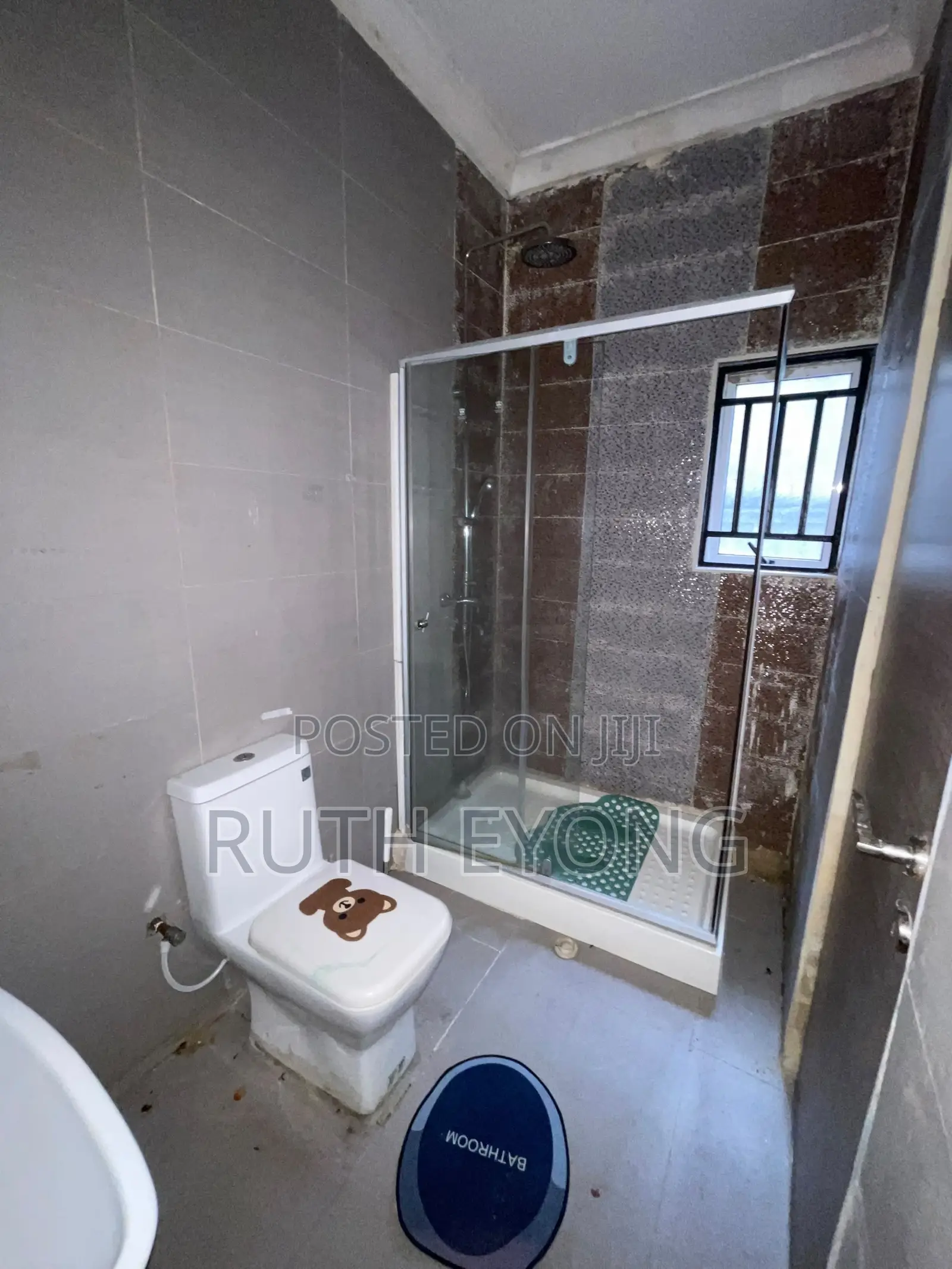 2bdrm Apartment in 𝗖𝗵𝗲𝘃𝘆𝘃𝗲𝘄 𝗘𝘀𝘁𝗮𝘁𝗲, Chevron for rent in Chevron