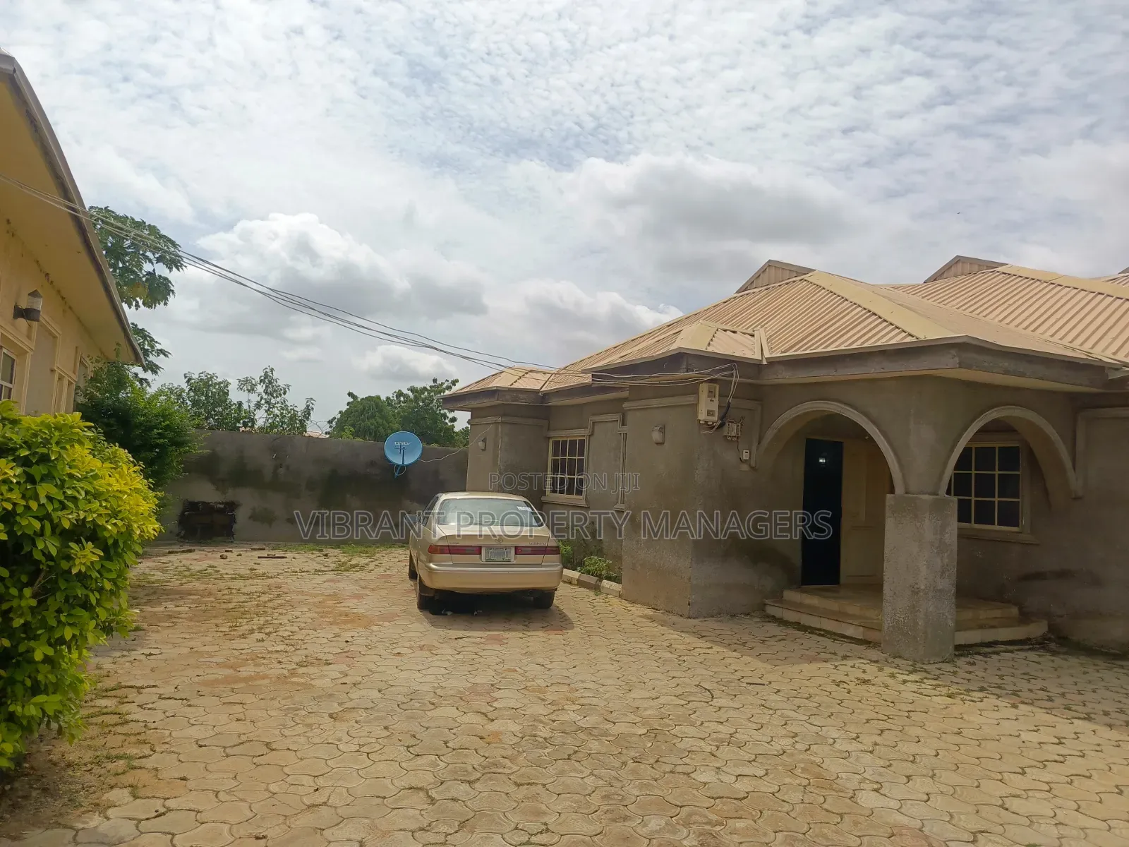 3bdrm Bungalow in High Cost, Kaduna / Kaduna State for sale in Kaduna / Kaduna State