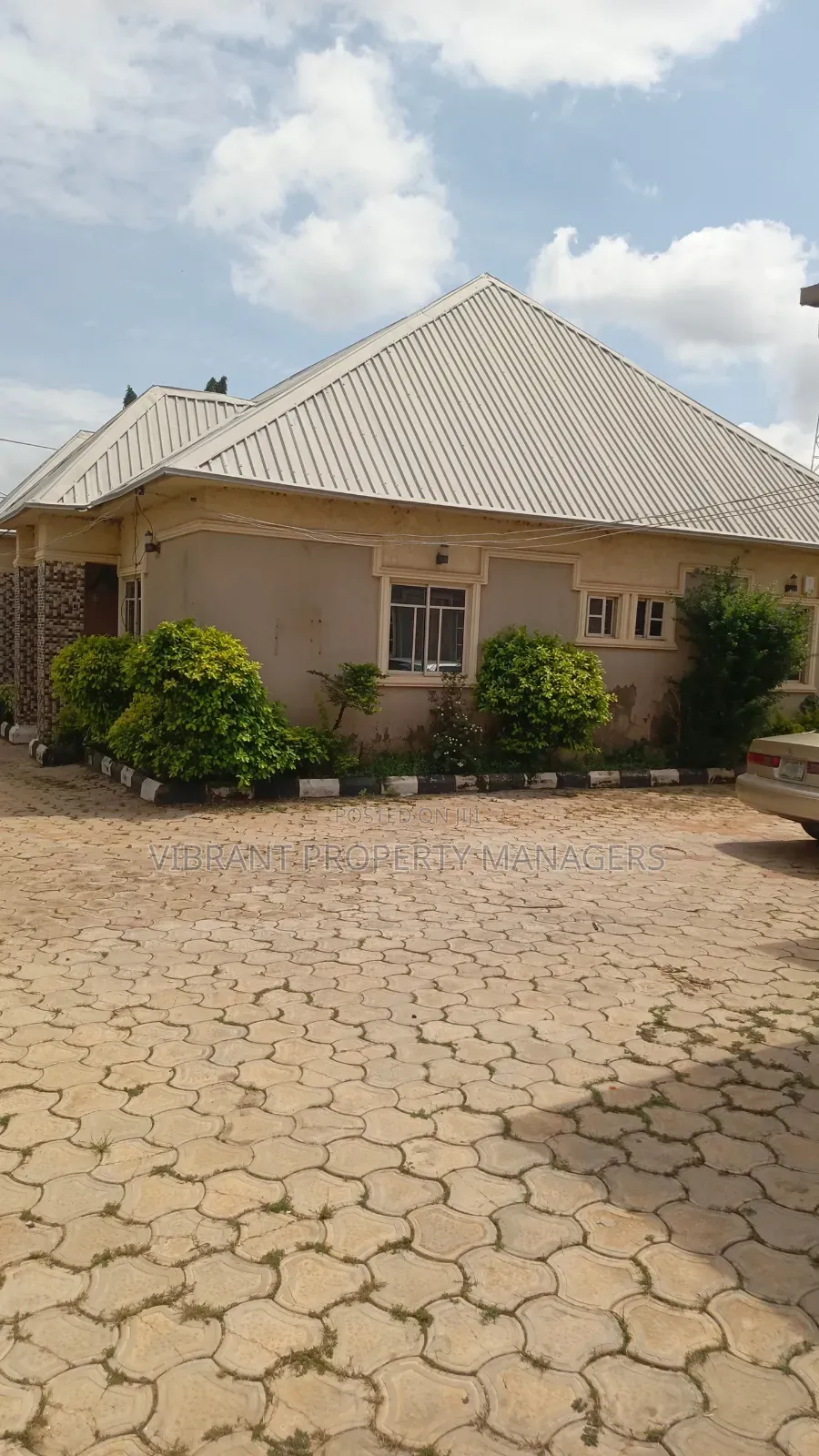 3bdrm Bungalow in High Cost, Kaduna / Kaduna State for sale in Kaduna / Kaduna State