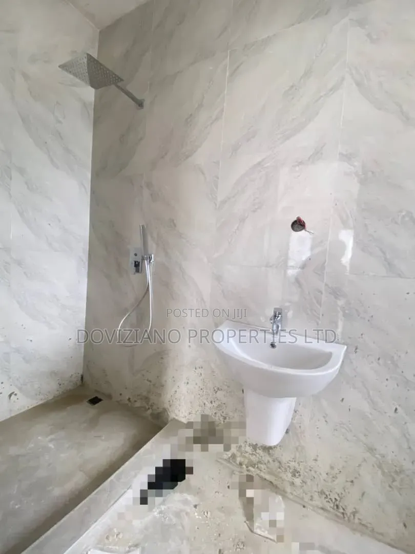 3bdrm Apartment in Victoria Island Extension for sale in Victoria Island Extension