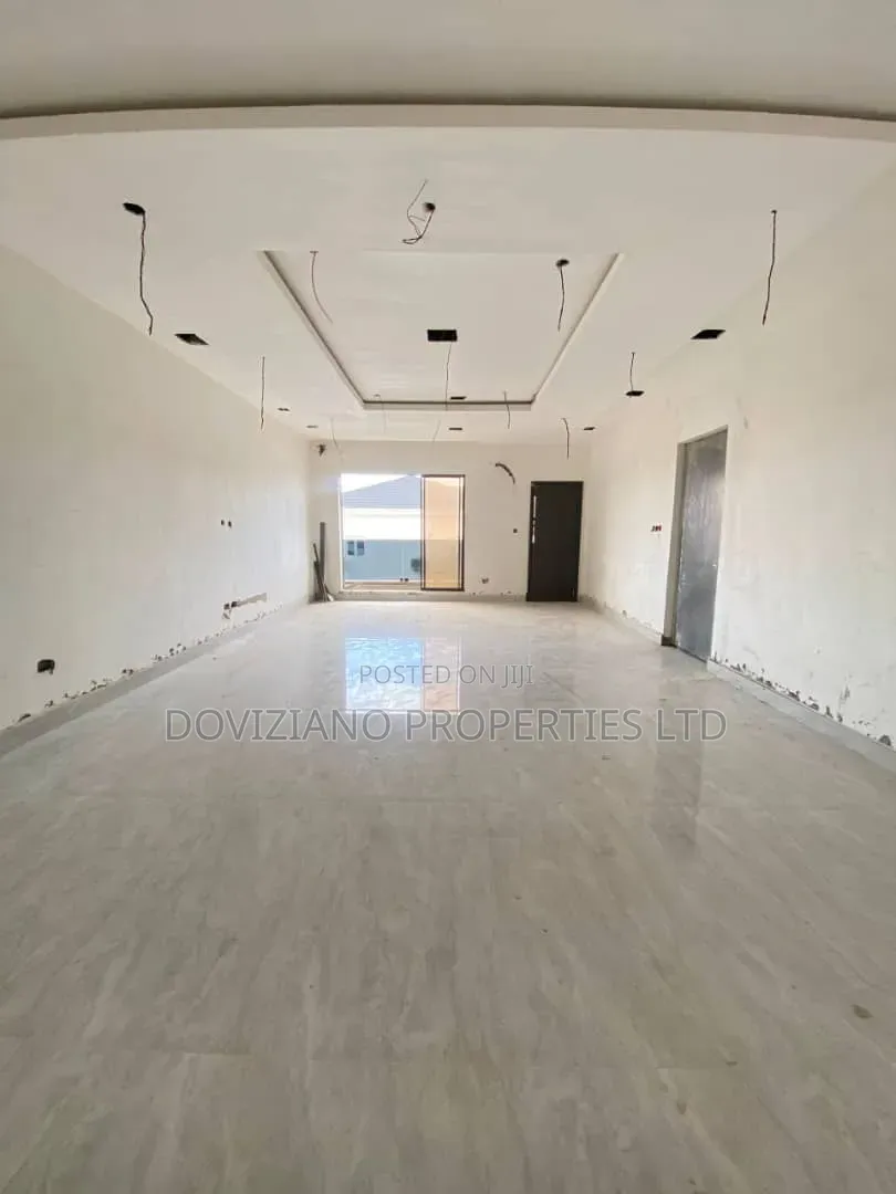 3bdrm Apartment in Victoria Island Extension for sale in Victoria Island Extension