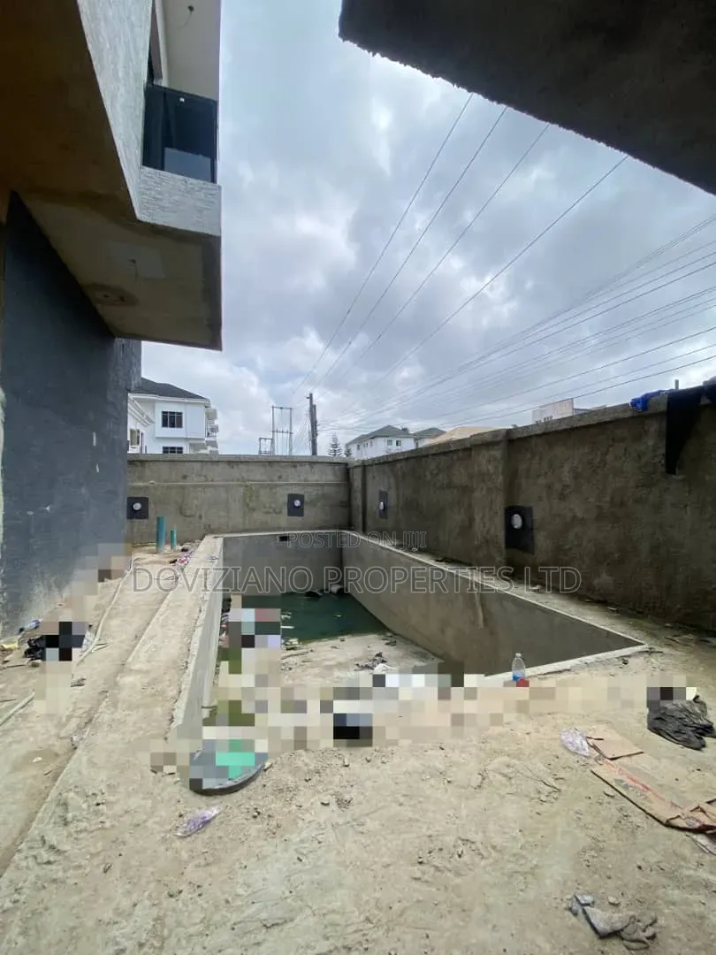 3bdrm Apartment in Victoria Island Extension for sale in Victoria Island Extension