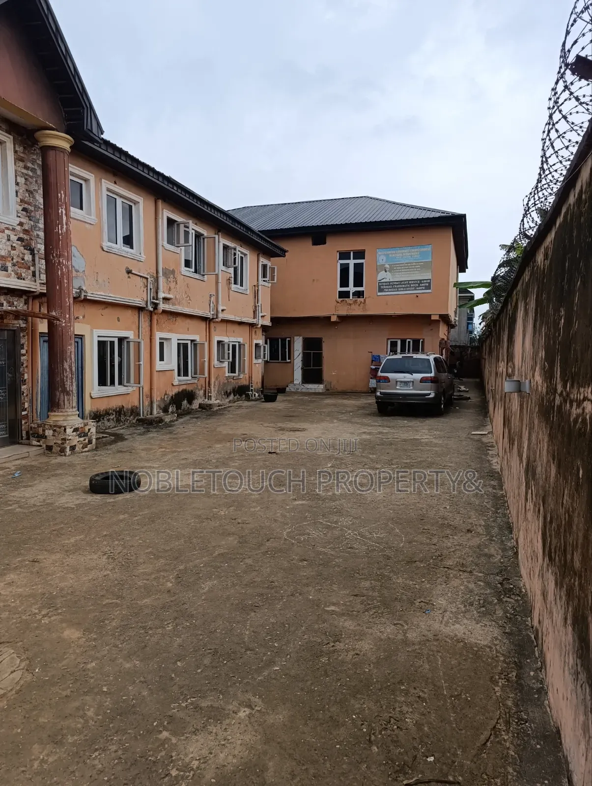 3bdrm Block of Flats in Ishitu Road Egan, Akesan for sale in Akesan