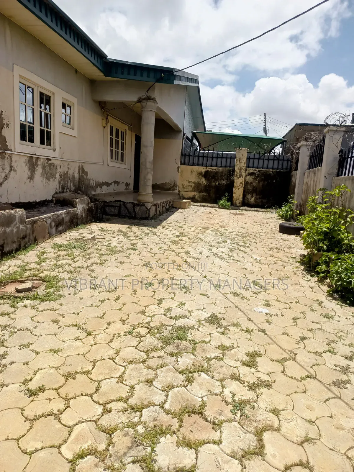 3bdrm Bungalow in Medium Income Estate for sale in Kaduna / Kaduna State