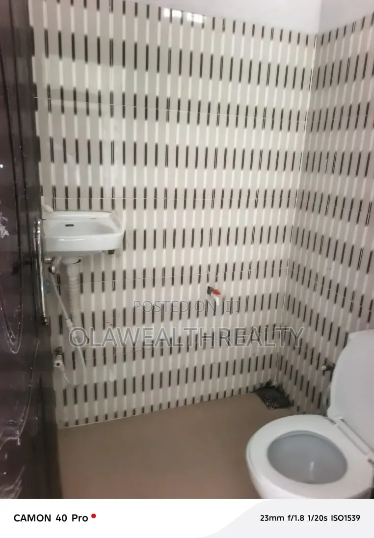 3bdrm Block of Flats in Alegongo Estate, Ibadan for rent in Ibadan