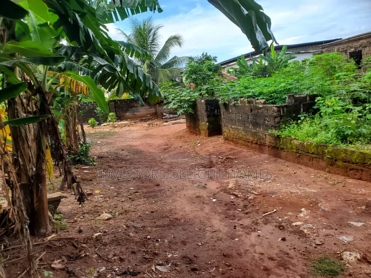 Commercial Land for Sale in Oshimili South
