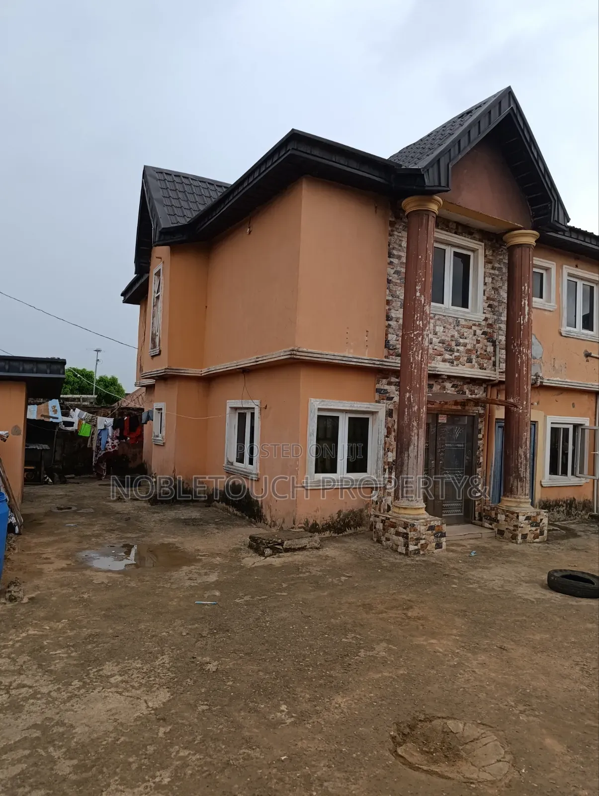 3bdrm Block of Flats in Ishitu Road Egan, Akesan for sale in Akesan