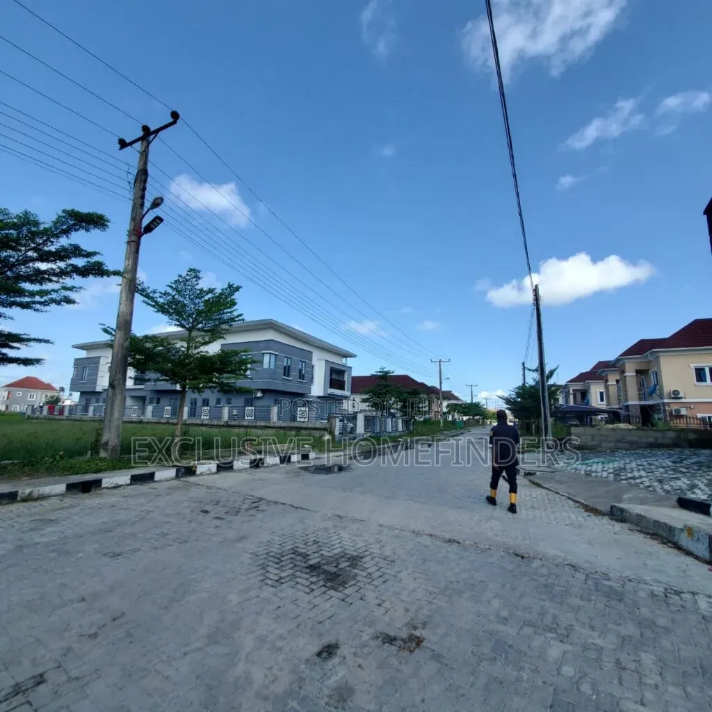 Premium Buy Build Land With Governor’s Consent – Sangotedo, Lekki in Sangotedo