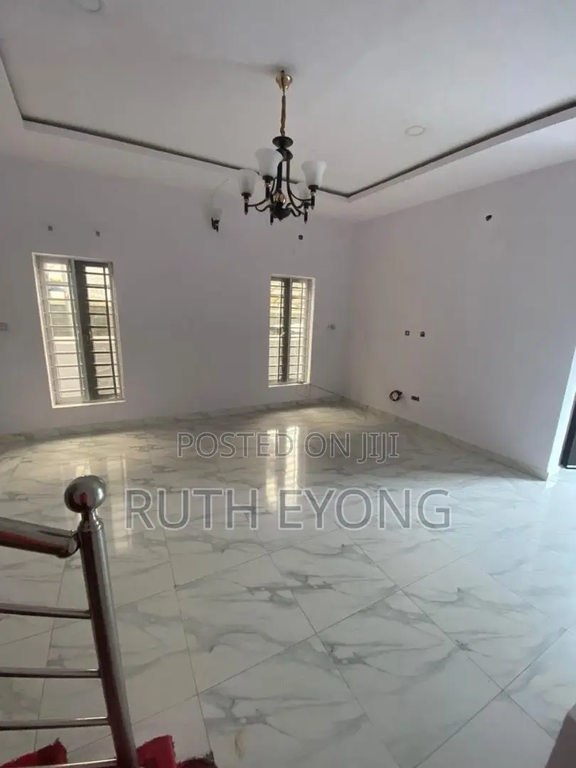 4bdrm House in Ikota Villa Estate for sale in Ikota