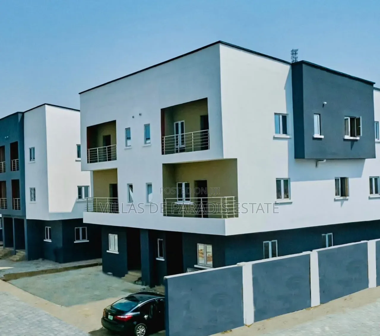 5bdrm Duplex in Villas De Paradis, Galadimawa for sale in Galadimawa