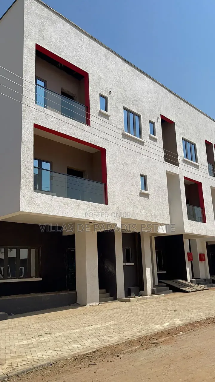 3bdrm Maisonette in Villas De Paradis, Gudu for sale in Gudu