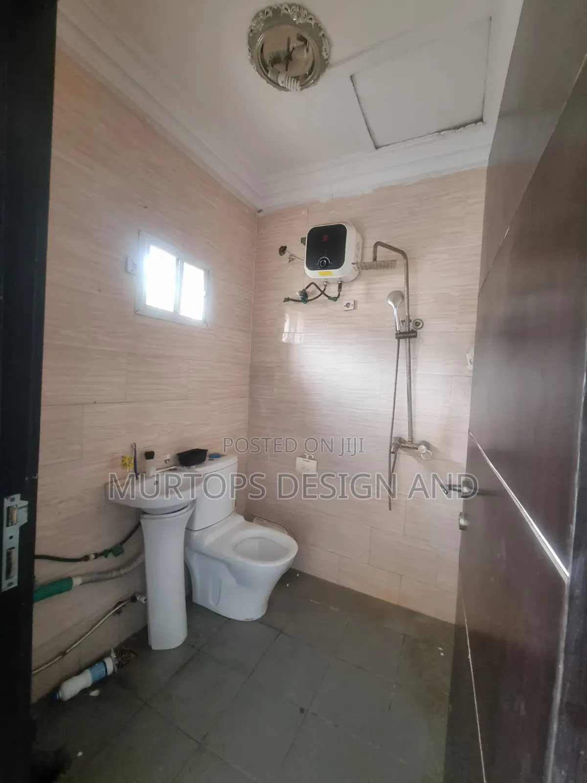 Studio Apartment in Paradise 3, Chevron for rent in Chevron