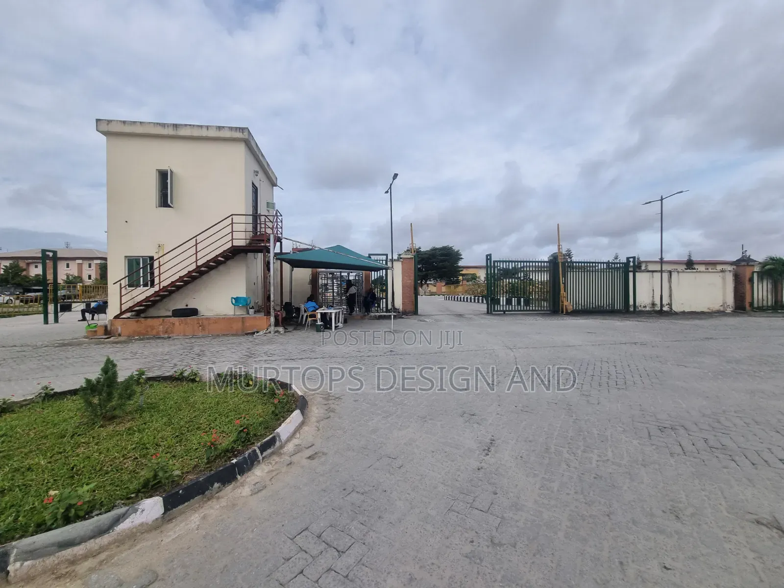 Studio Apartment in Paradise 3, Chevron for rent in Chevron