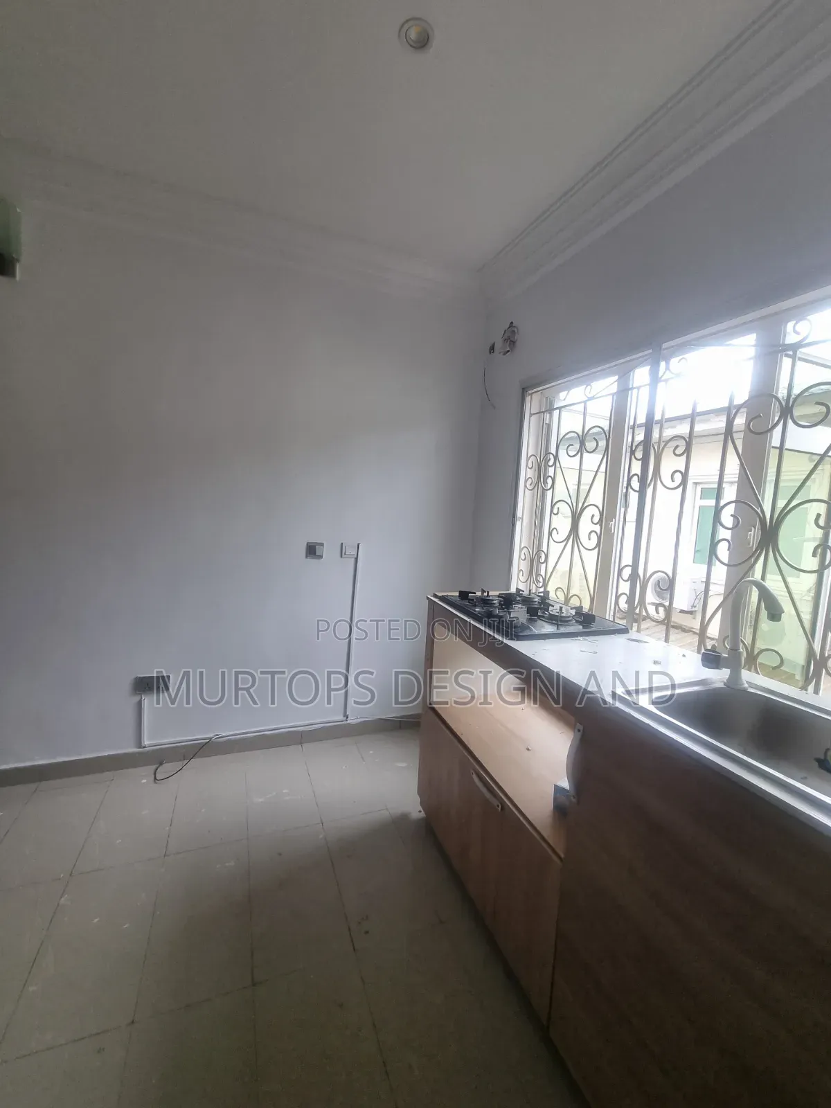 Studio Apartment in Paradise 3, Chevron for rent in Chevron