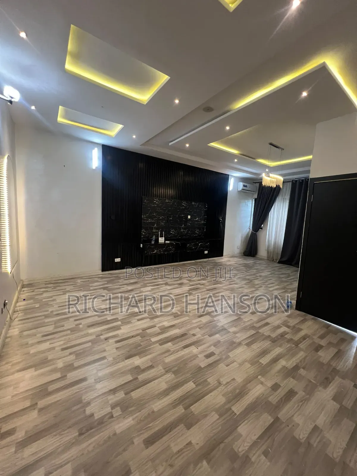 Furnished Mini Flat in Secured, Chevron for rent in Chevron