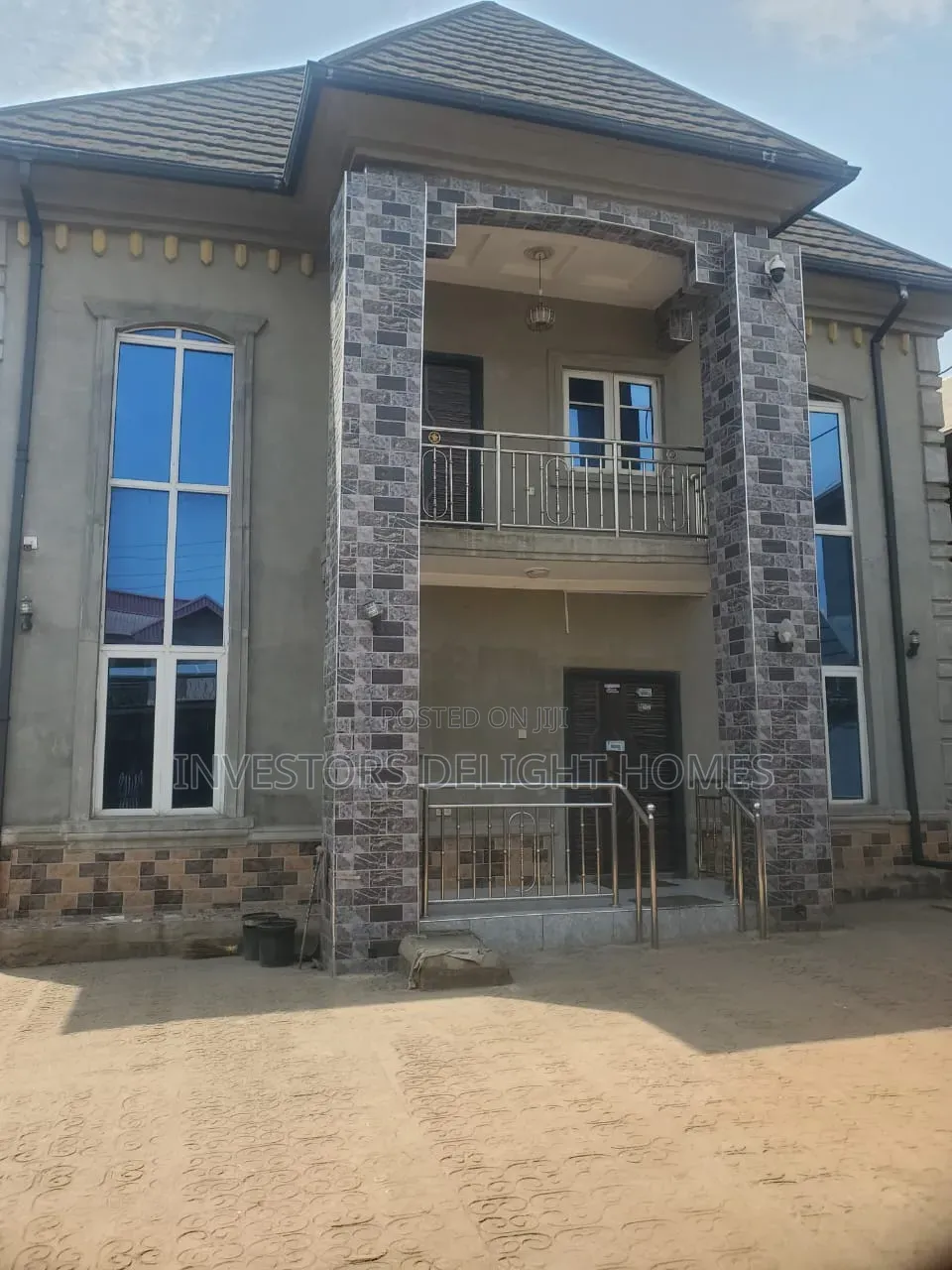 6bdrm Duplex in Oshimili South for sale in Oshimili South