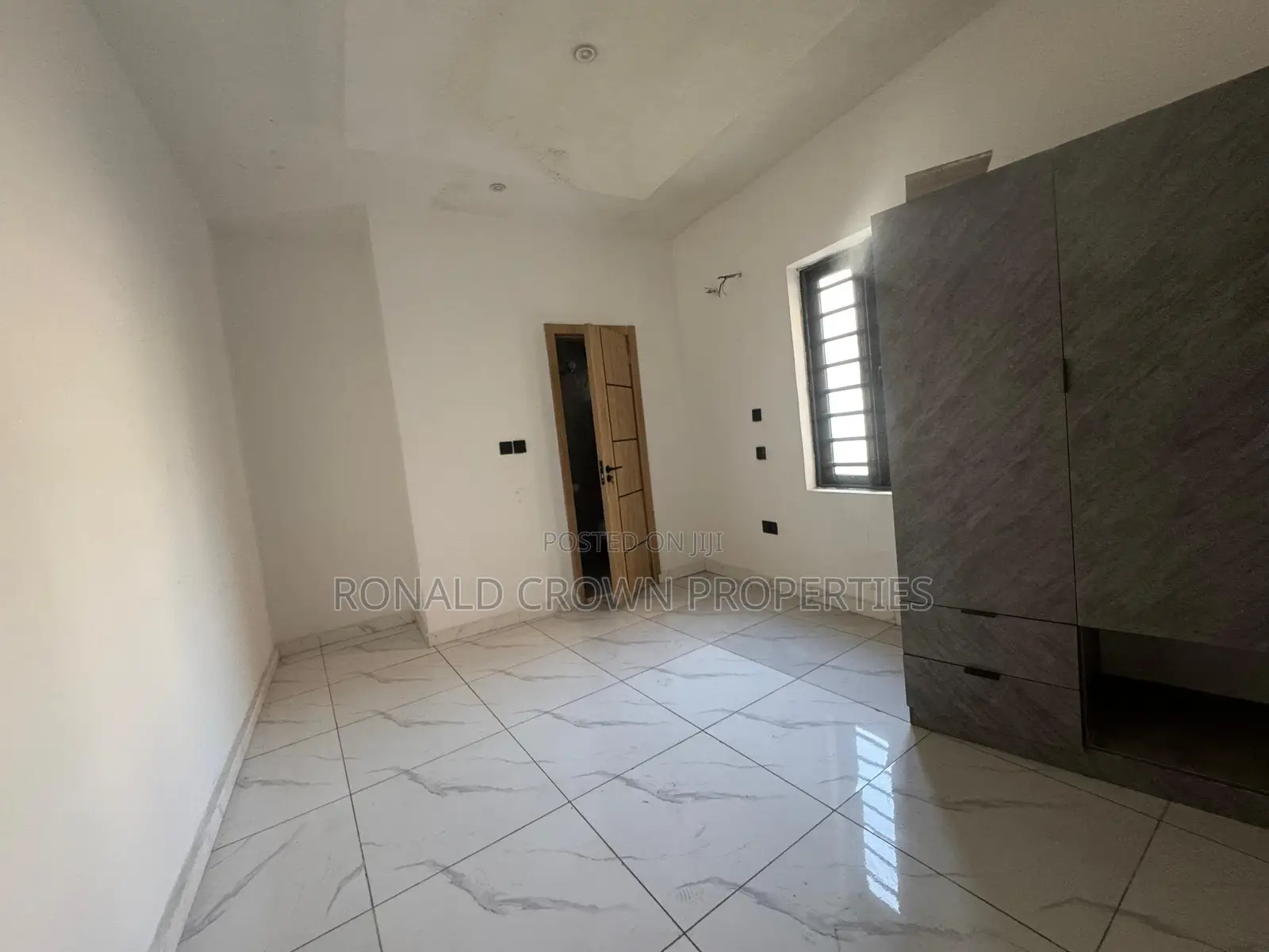 2bdrm Apartment in Ogba GRA for sale in Ogba GRA
