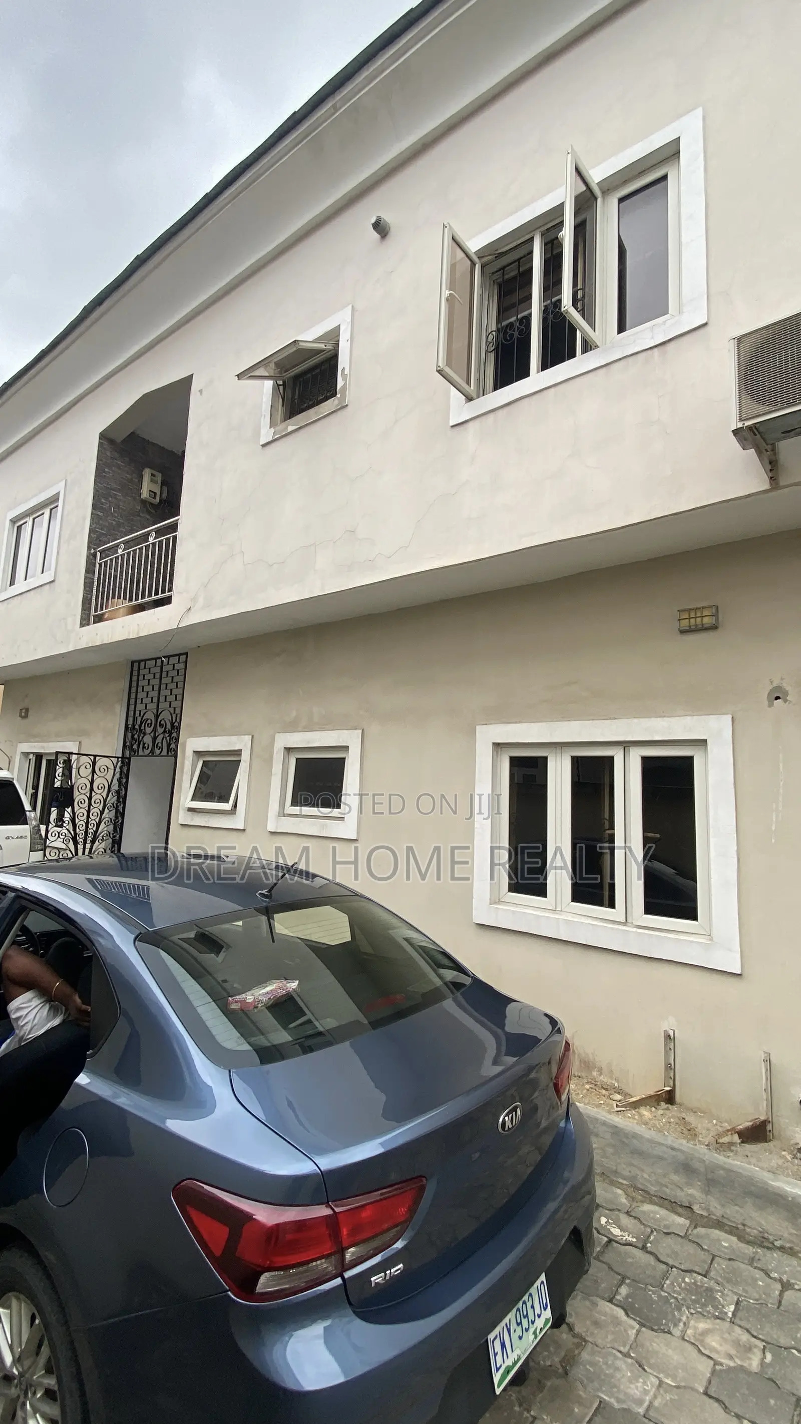 3bdrm Apartment in Chevron Drive, Lekki Phase 2 for rent in Lekki Phase 2