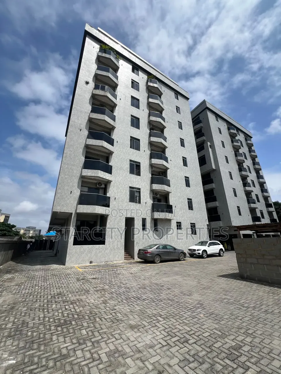 Furnished 3bdrm Maisonette in Secured Estate, Ahmadu Bello Way for sale in Ahmadu Bello Way