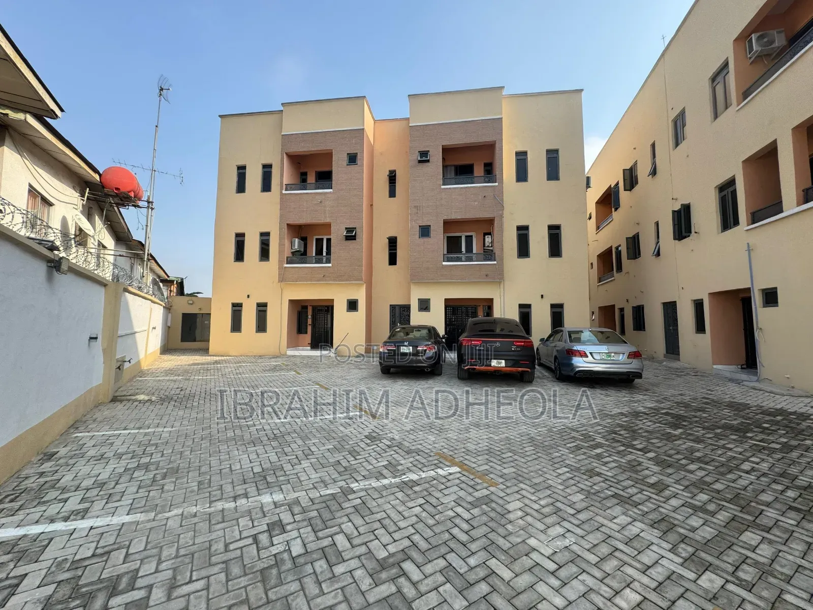 2bdrm Apartment in Ogba Gra for sale in Ogba GRA