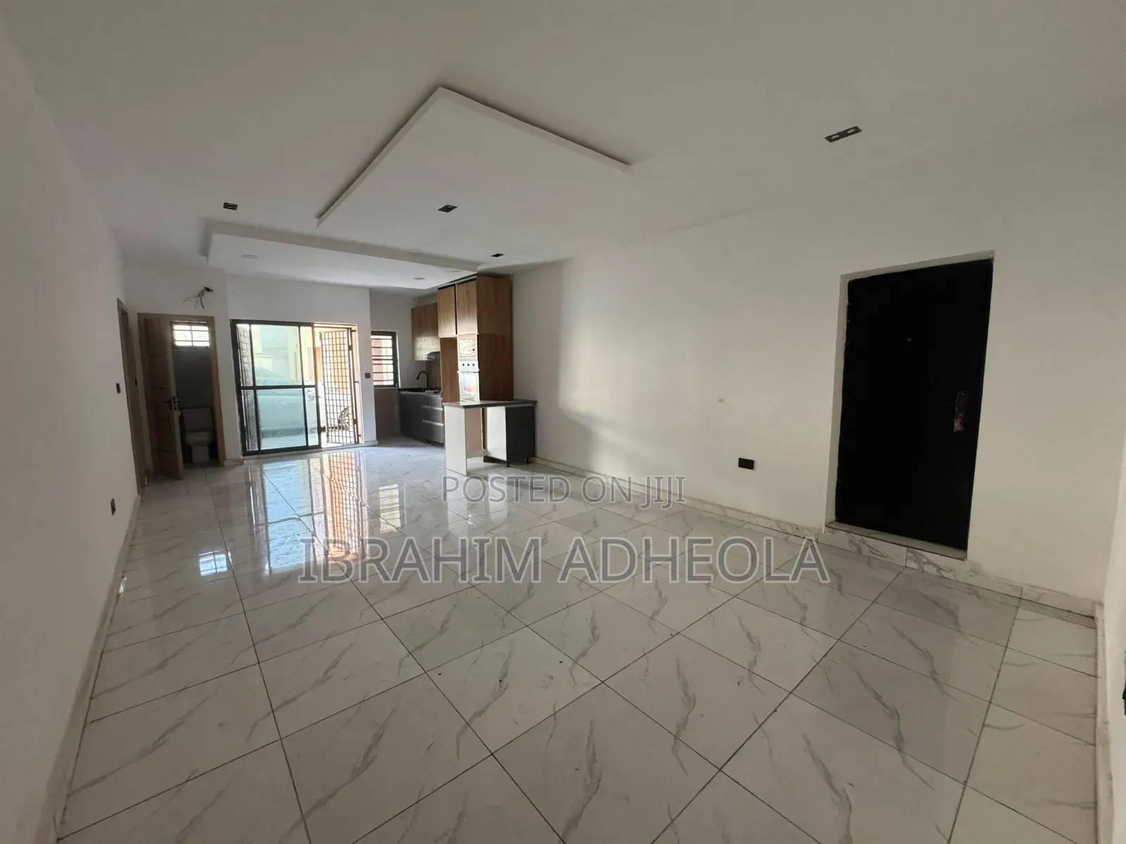 2bdrm Apartment in Ogba Gra for sale in Ogba GRA