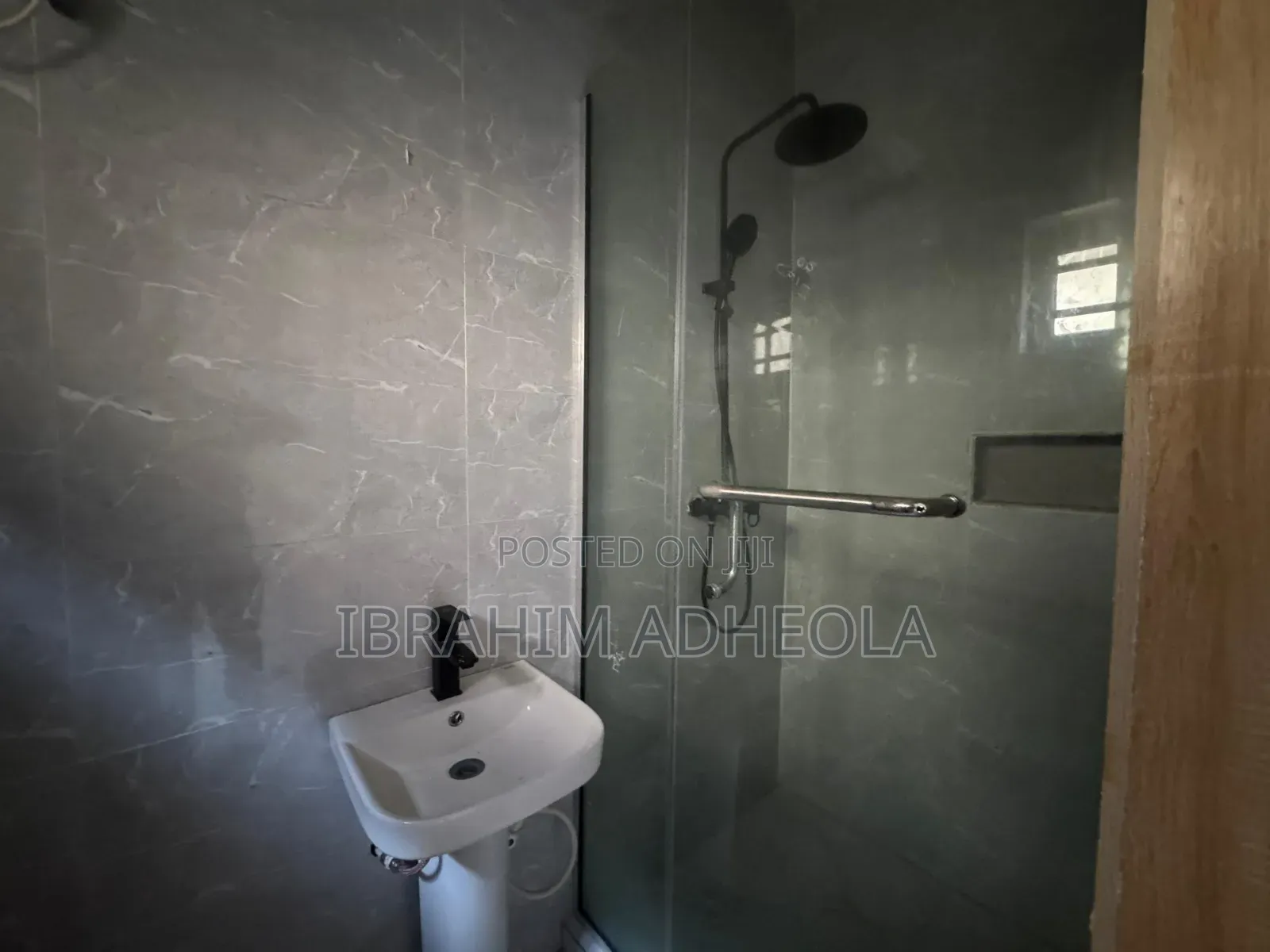 2bdrm Apartment in Ogba Gra for sale in Ogba GRA