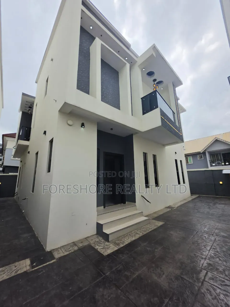 5bdrm Duplex in Omole Phase 2 for rent in Omole Phase 2